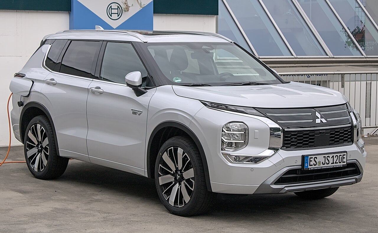 Used Mitsubishi Outlander PHEV 2021–2024